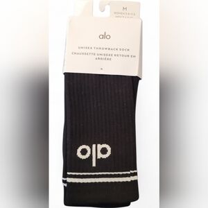 #025 ALO Yoga Black Casual Socks